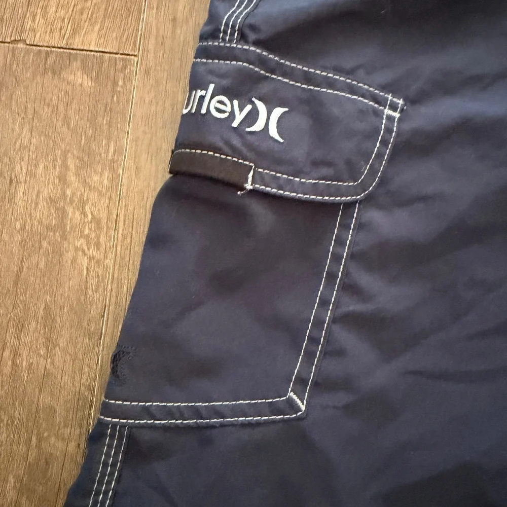 Hurley Board Shorts Mens 33 Navy Blue Contrast Stitch Cargo Pocket Surf Beach - Picture 4 of 12